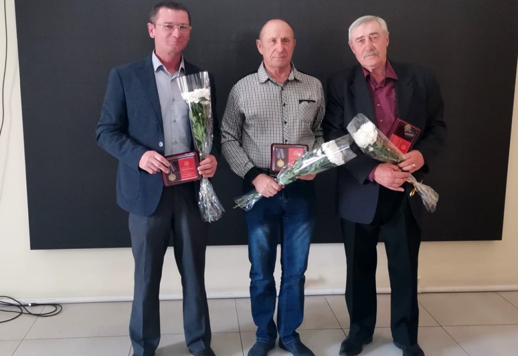 WhatsApp Image 2021-04-27 at 23.03.50.jpeg